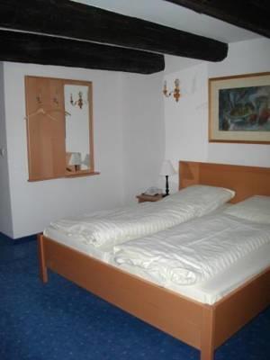 Hotel Gaeubodenhof Straubing Exteriör bild